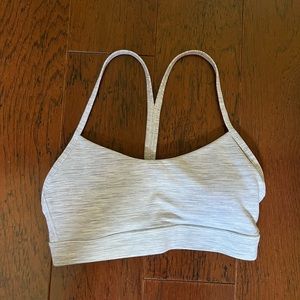 Lululemon Flow Y Bra Nulu Light Support, A-C cups, size 4, light grey